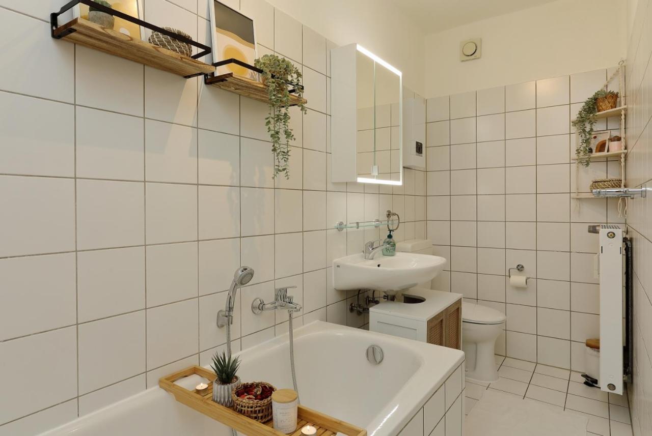 *City, Naehe Hbf, Kingsizebetten, Fitnessecke* Duisburg Exteriér fotografie